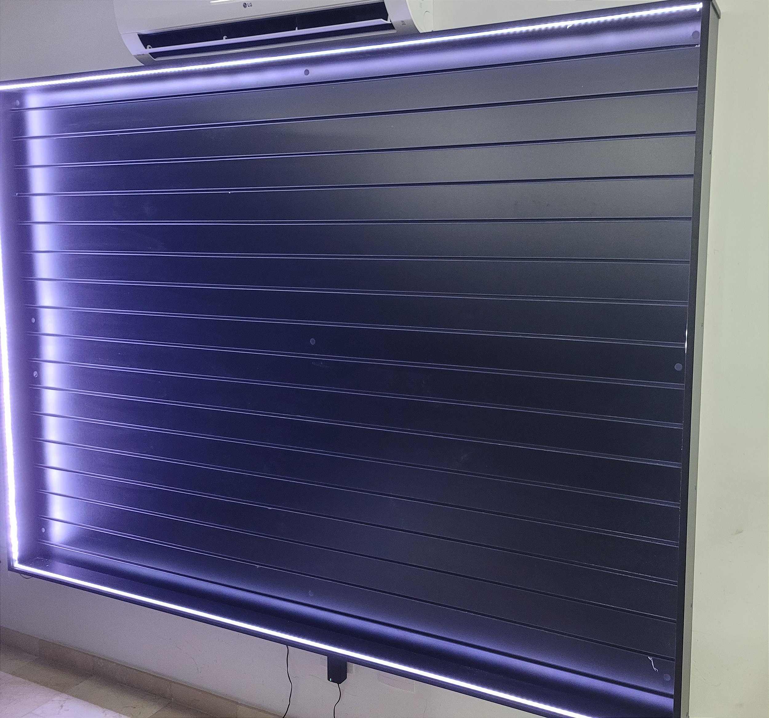 painel de MDF com canaletas