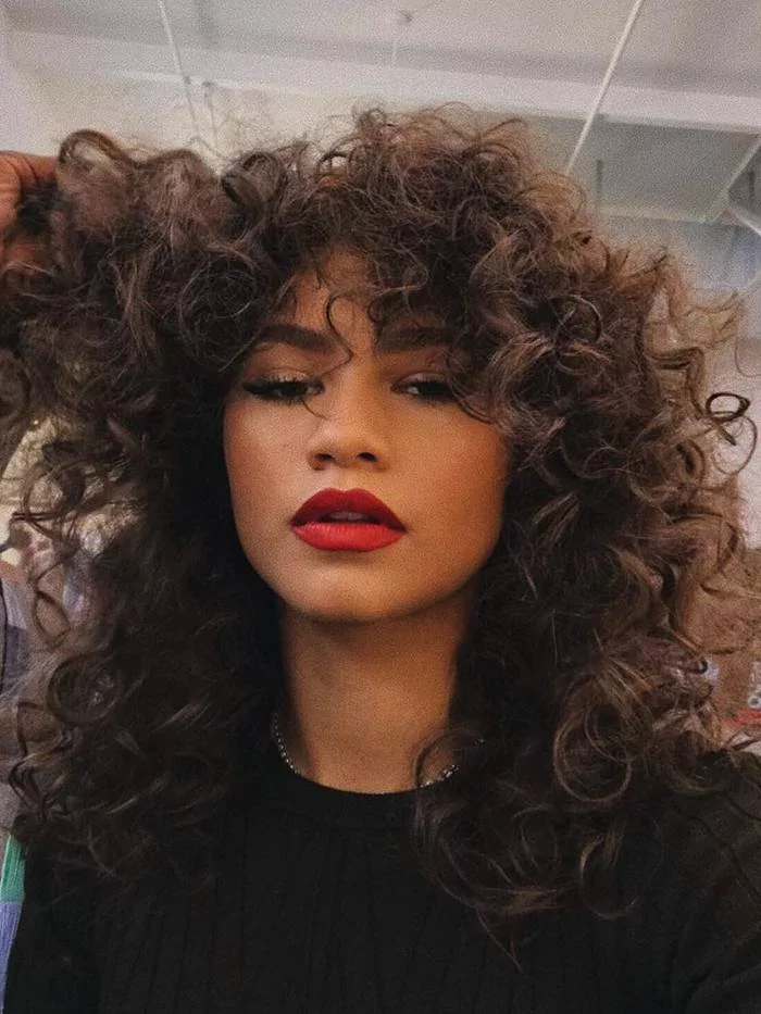 penteado para cabelo ondulado curto