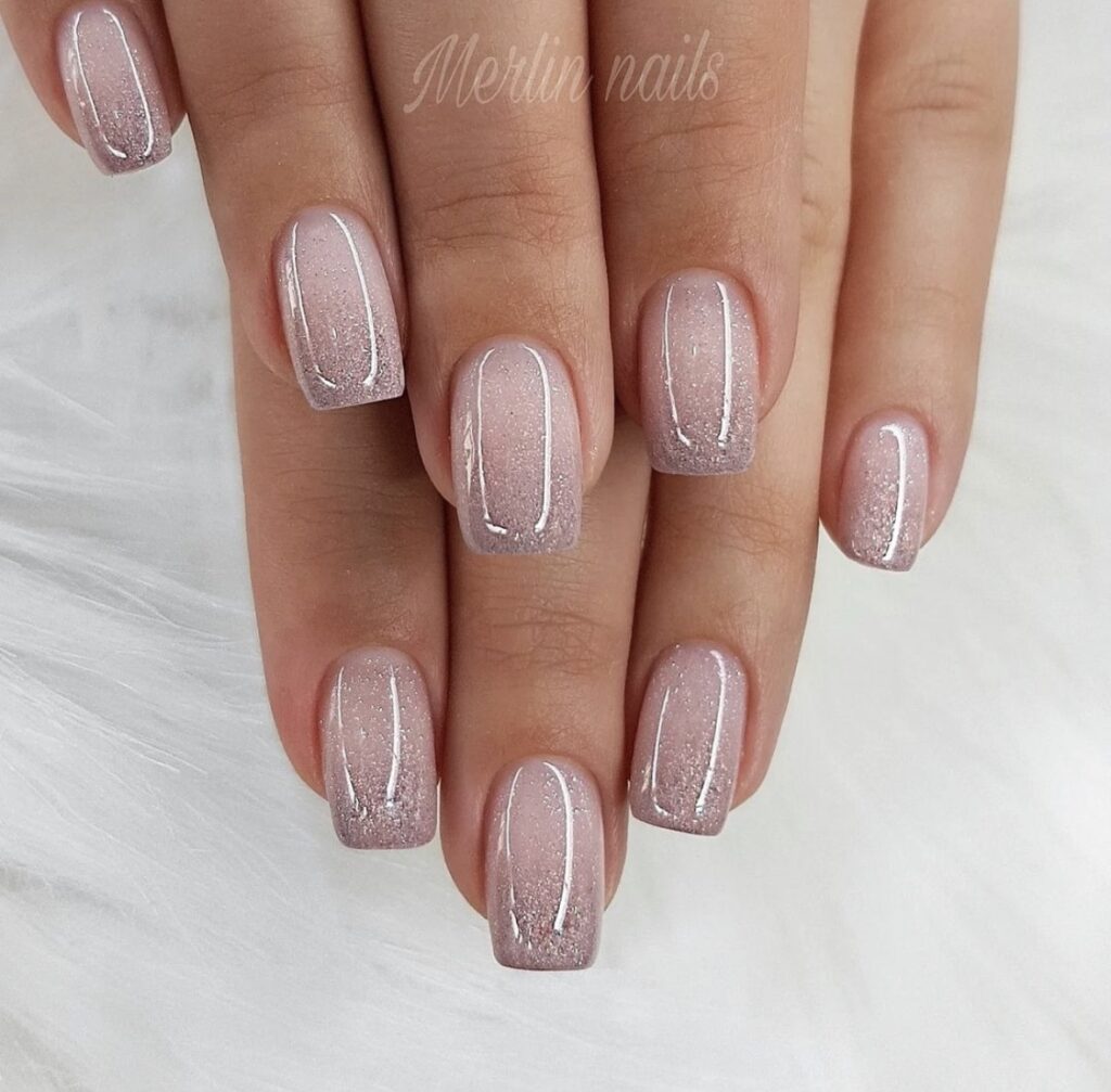 unhas degradê glitter