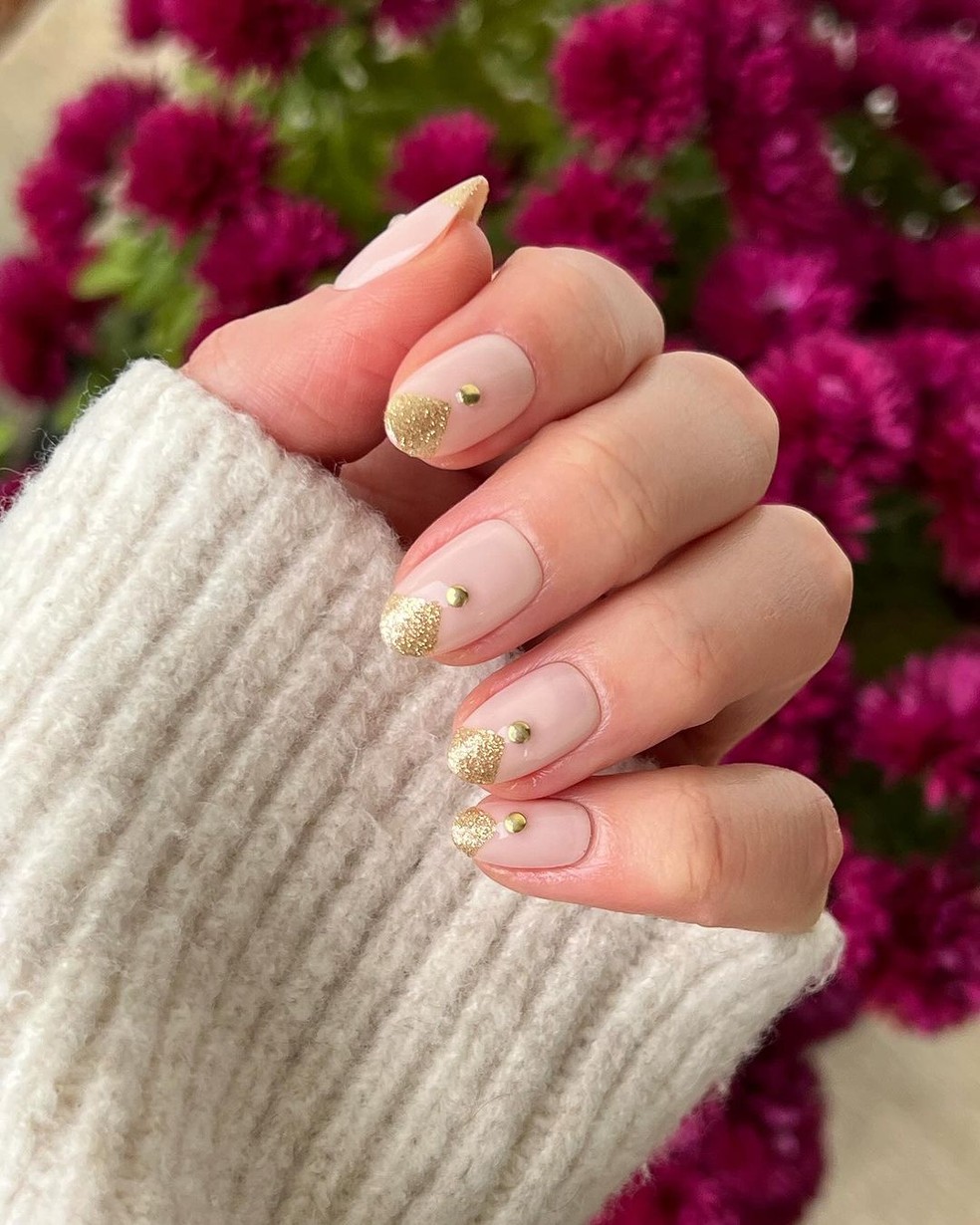 unhas simples e elegantes