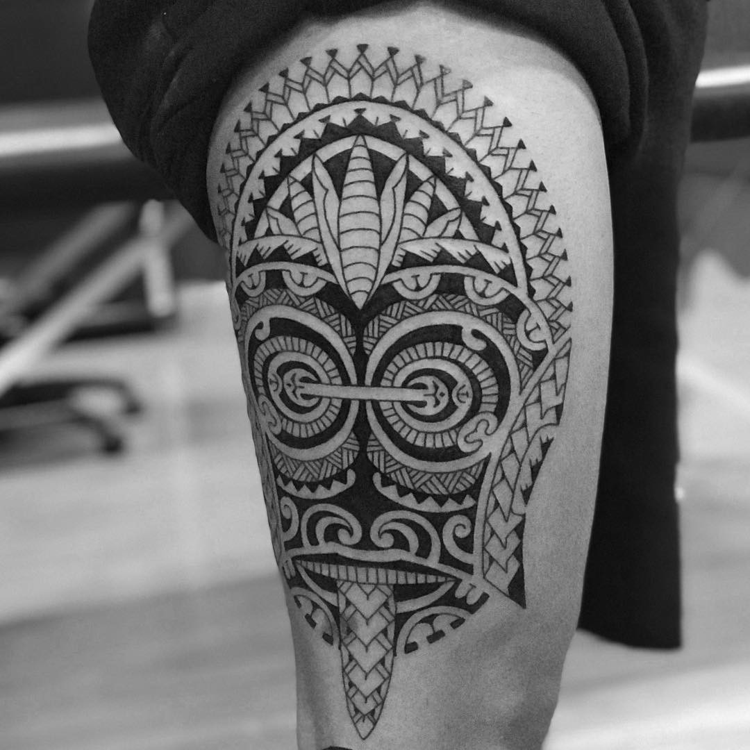 tatuagem tribal coxa masculina