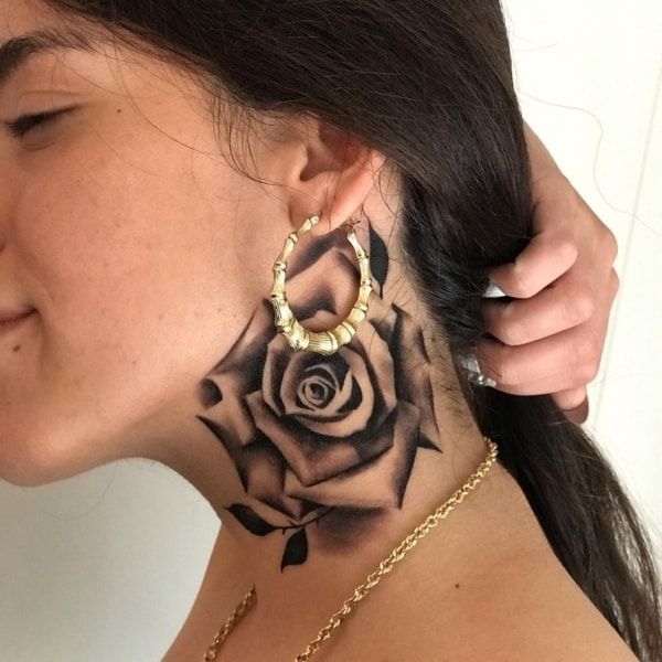 onde fazer tatuagem escrita pescoço