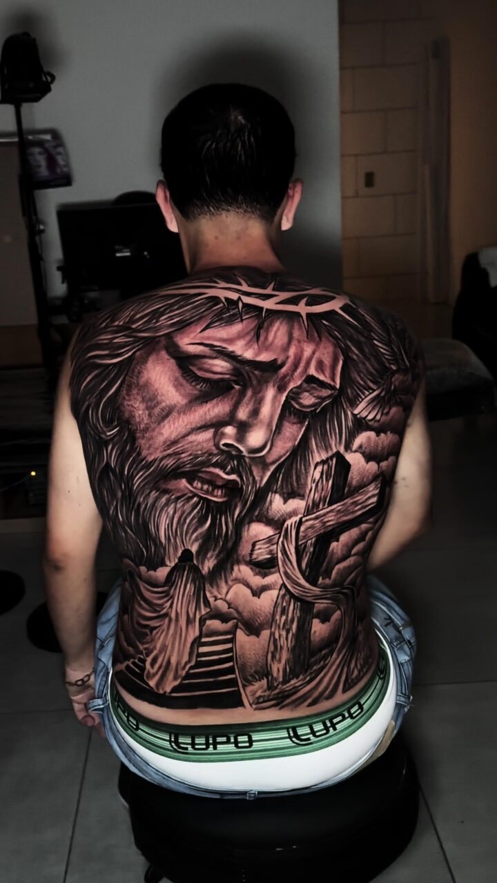 tatuagem costas fineline masculina