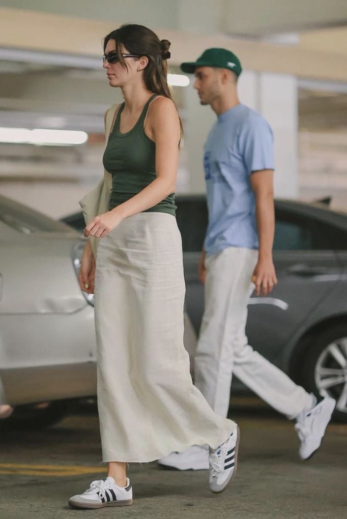 estilo casual com tênis preto