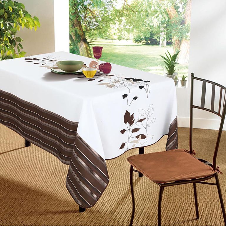 toalha de mesa plastificada