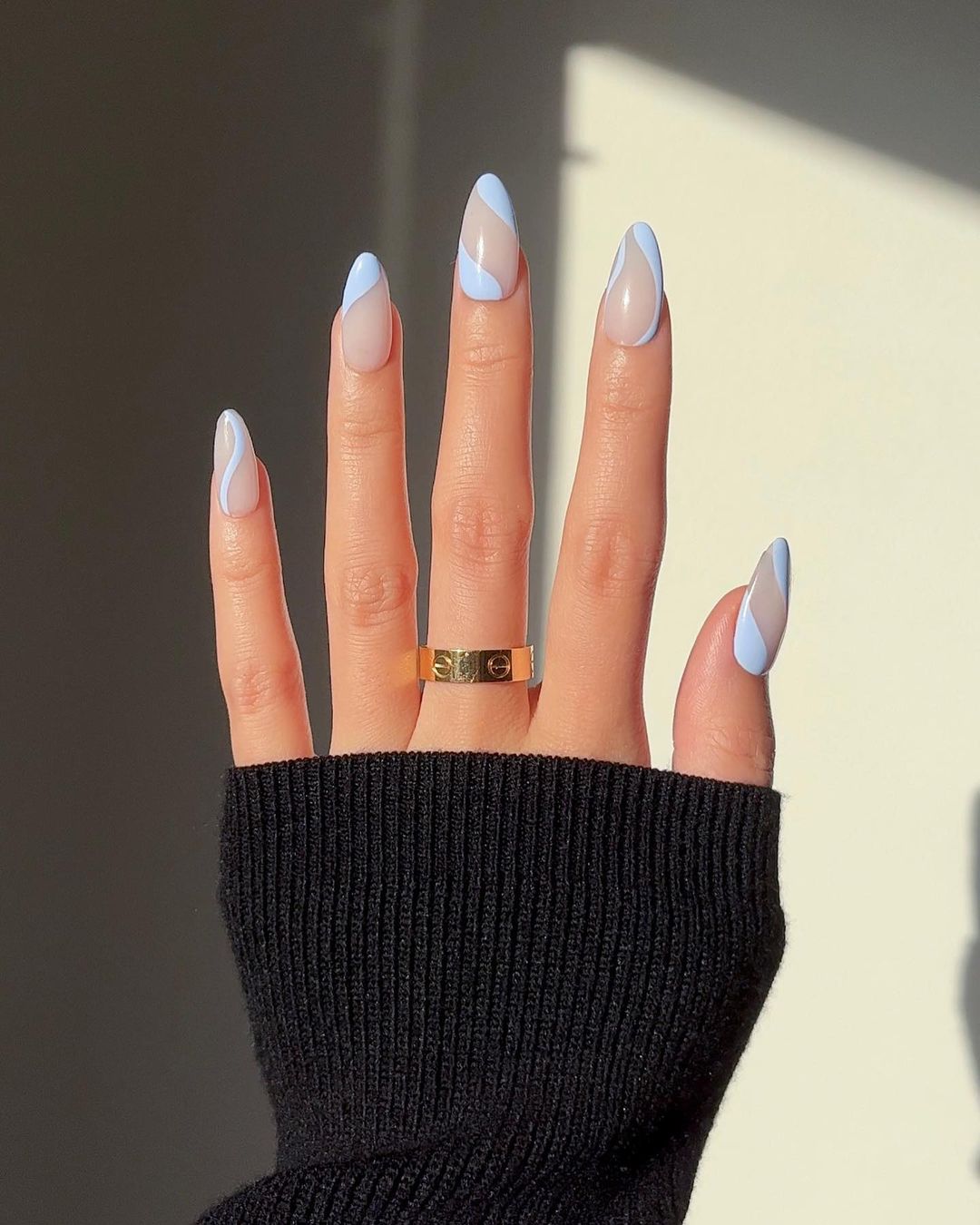 unha almond decorada nude