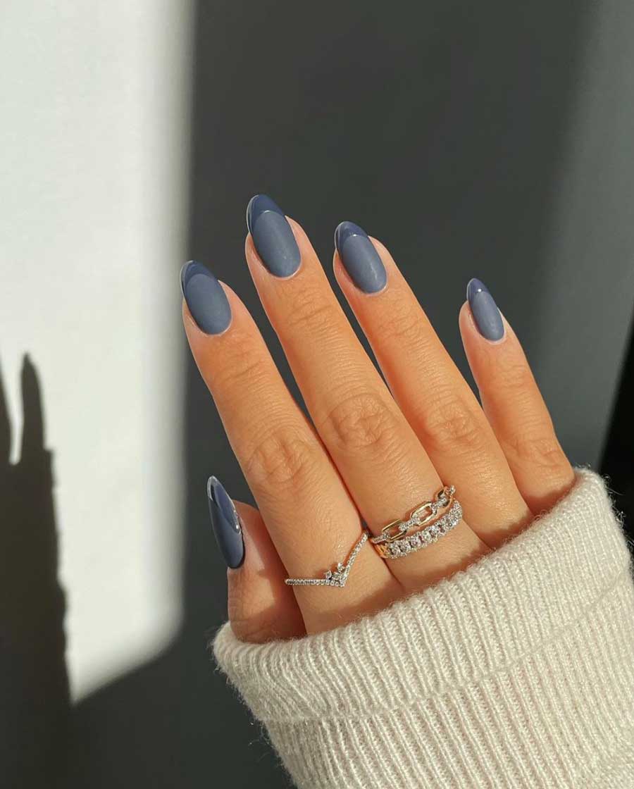 unha amendoada esmaltada