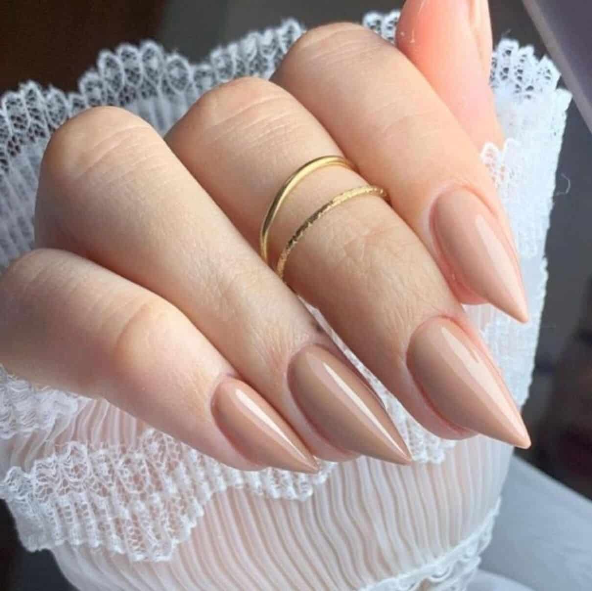 nude médio