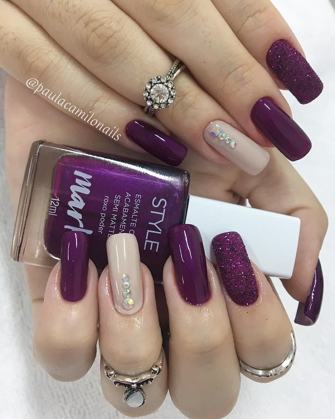 unha lilás com glitter
