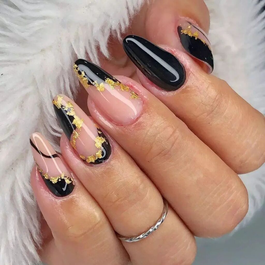 unhas amendoadas oval diferença
