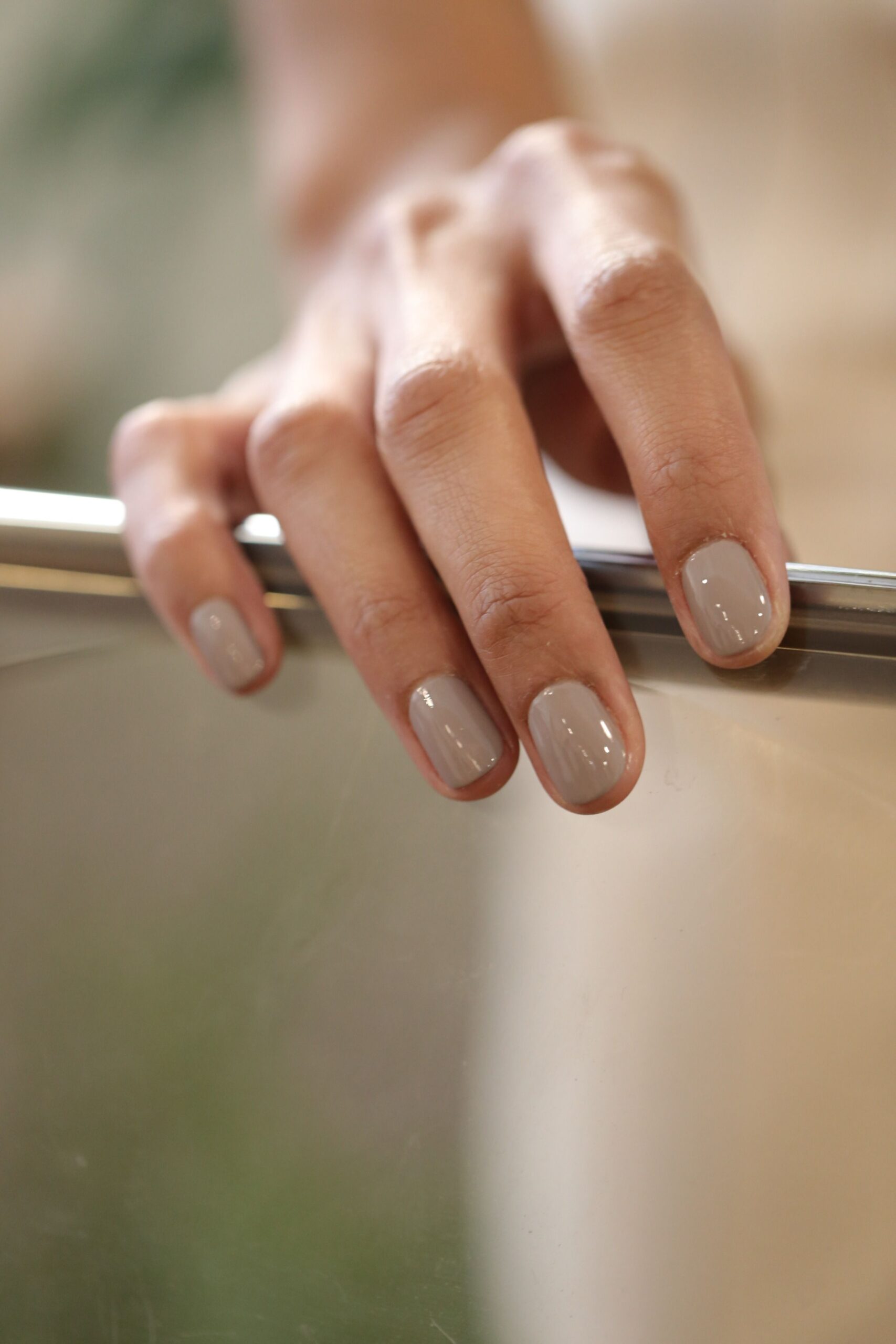 unhas curtas quadradas elegantes