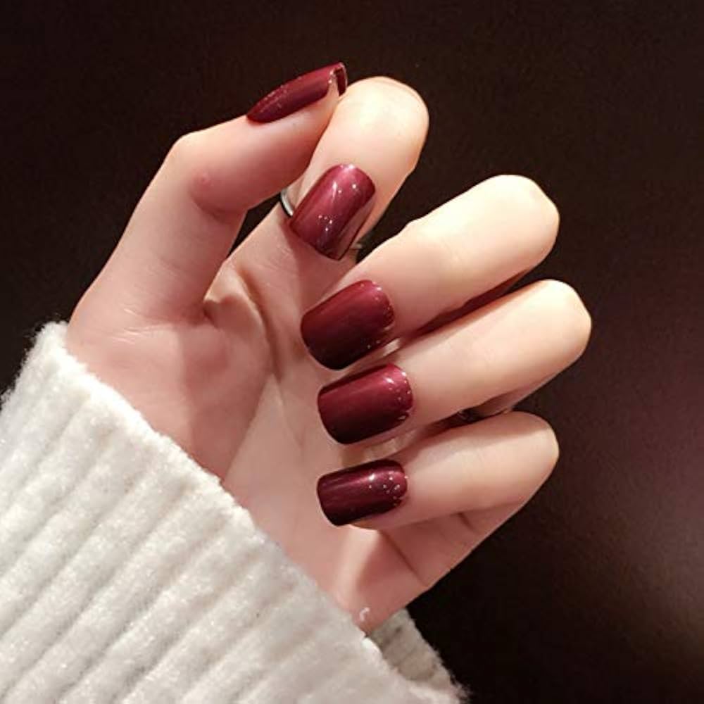 unhas de gel delicadas