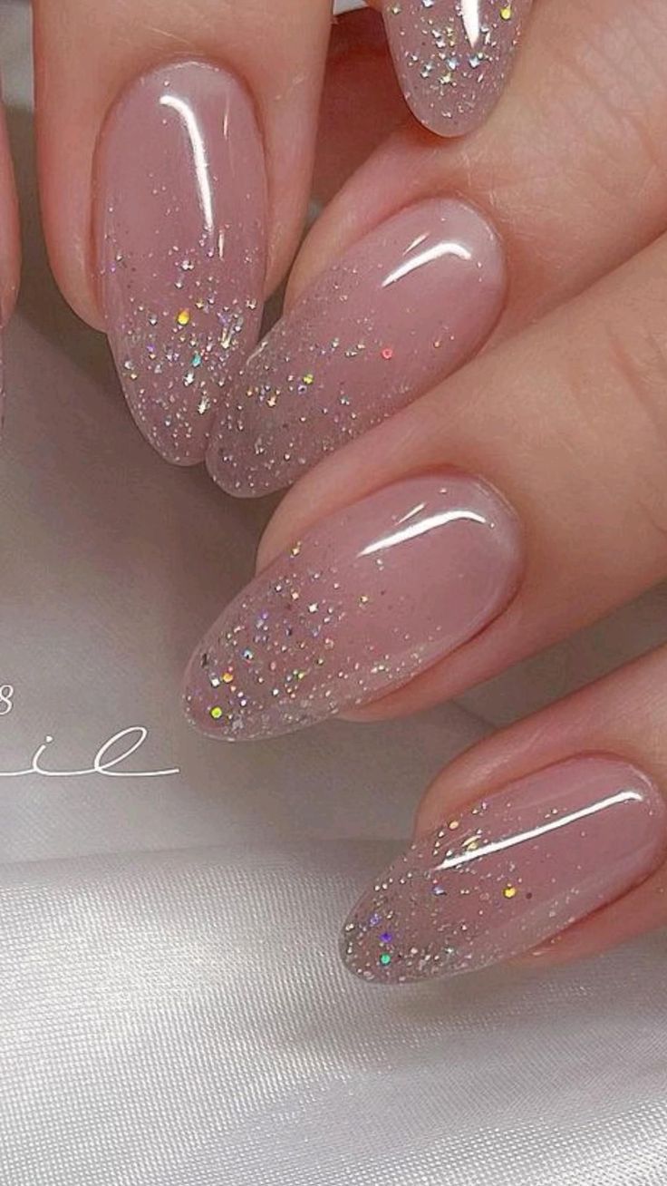 unhas de gel nude