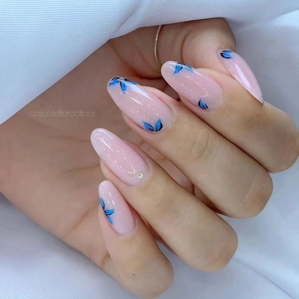 unhas de gel rosa chá