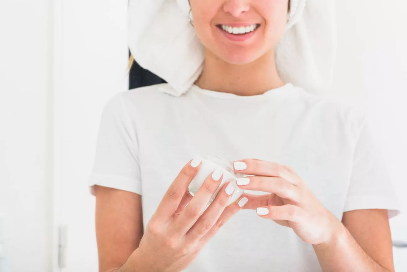 unhas amendoadas