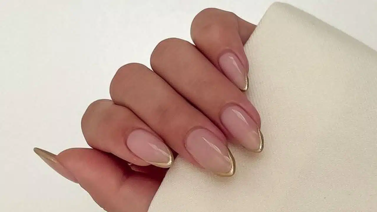 unhas com strass