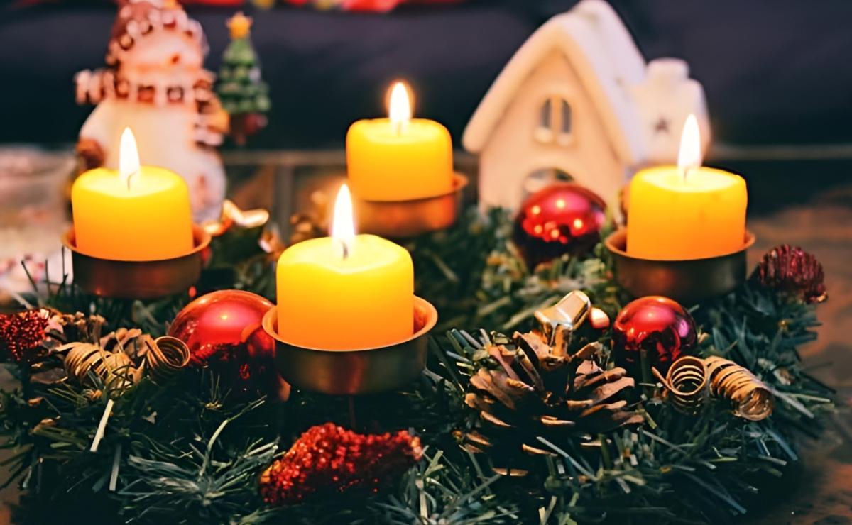 decoração de mesa de natal com velas