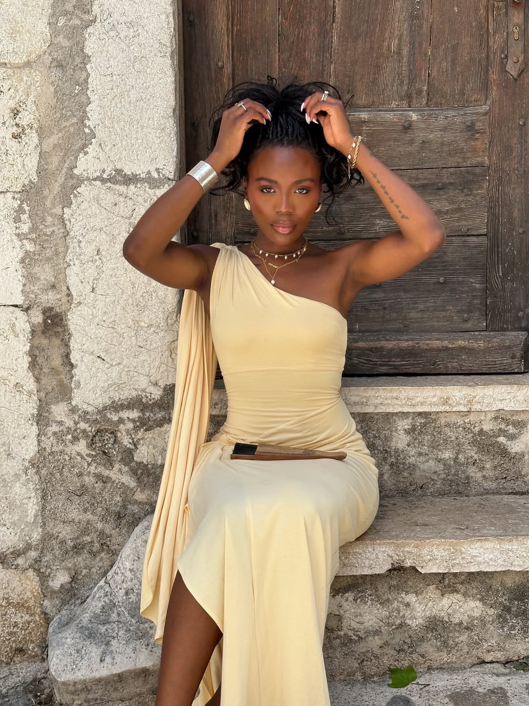 vestido para casamento na praia de dia