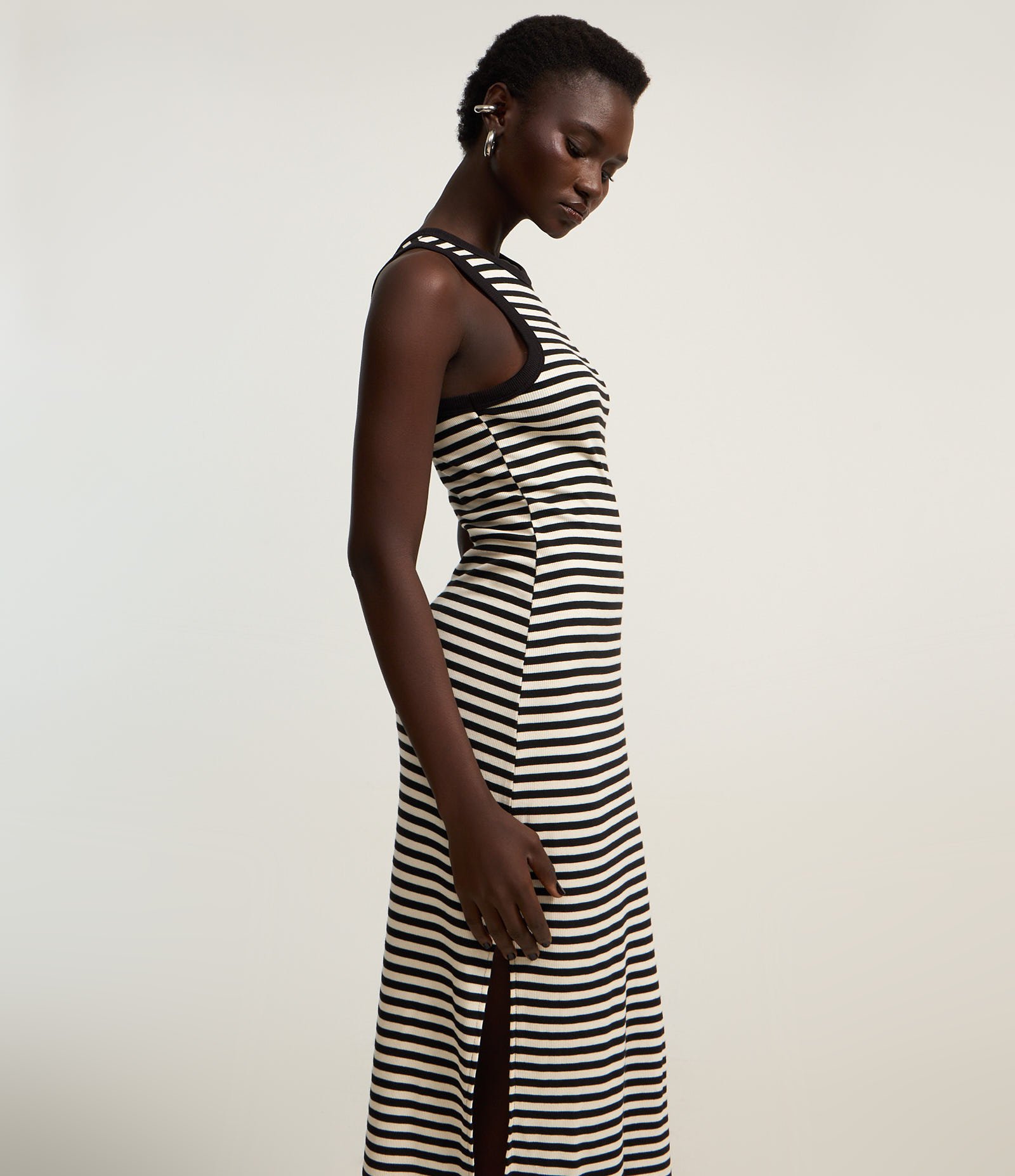vestido listrado midi