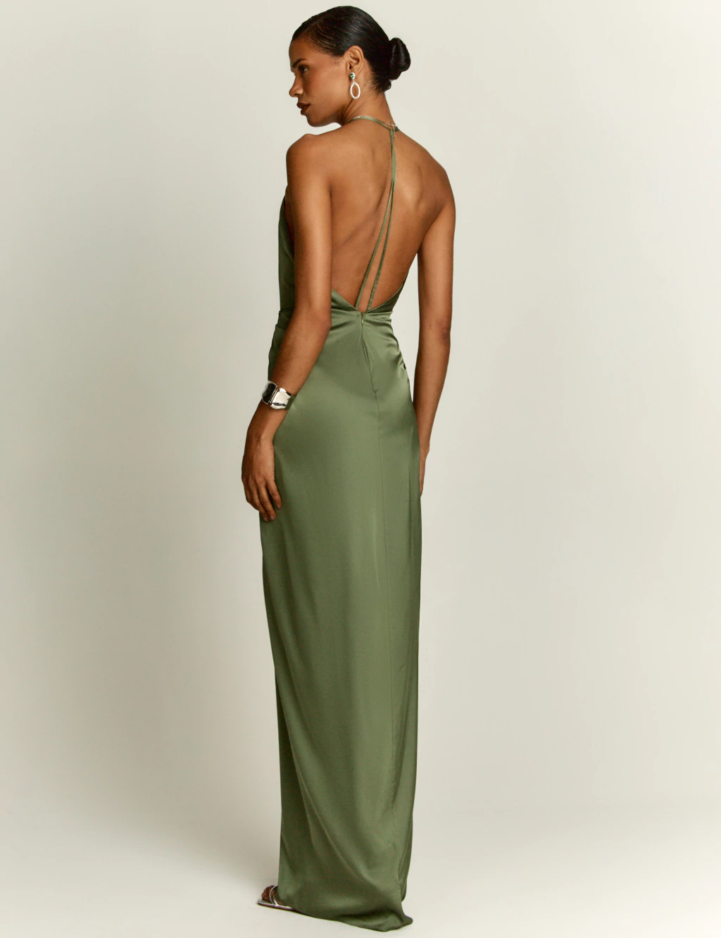 vestido verde oliva madrinha com brilho